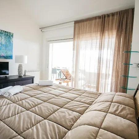 Romantic By Holidays Apartamento *