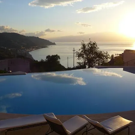 Romantic By Holidays Apartament